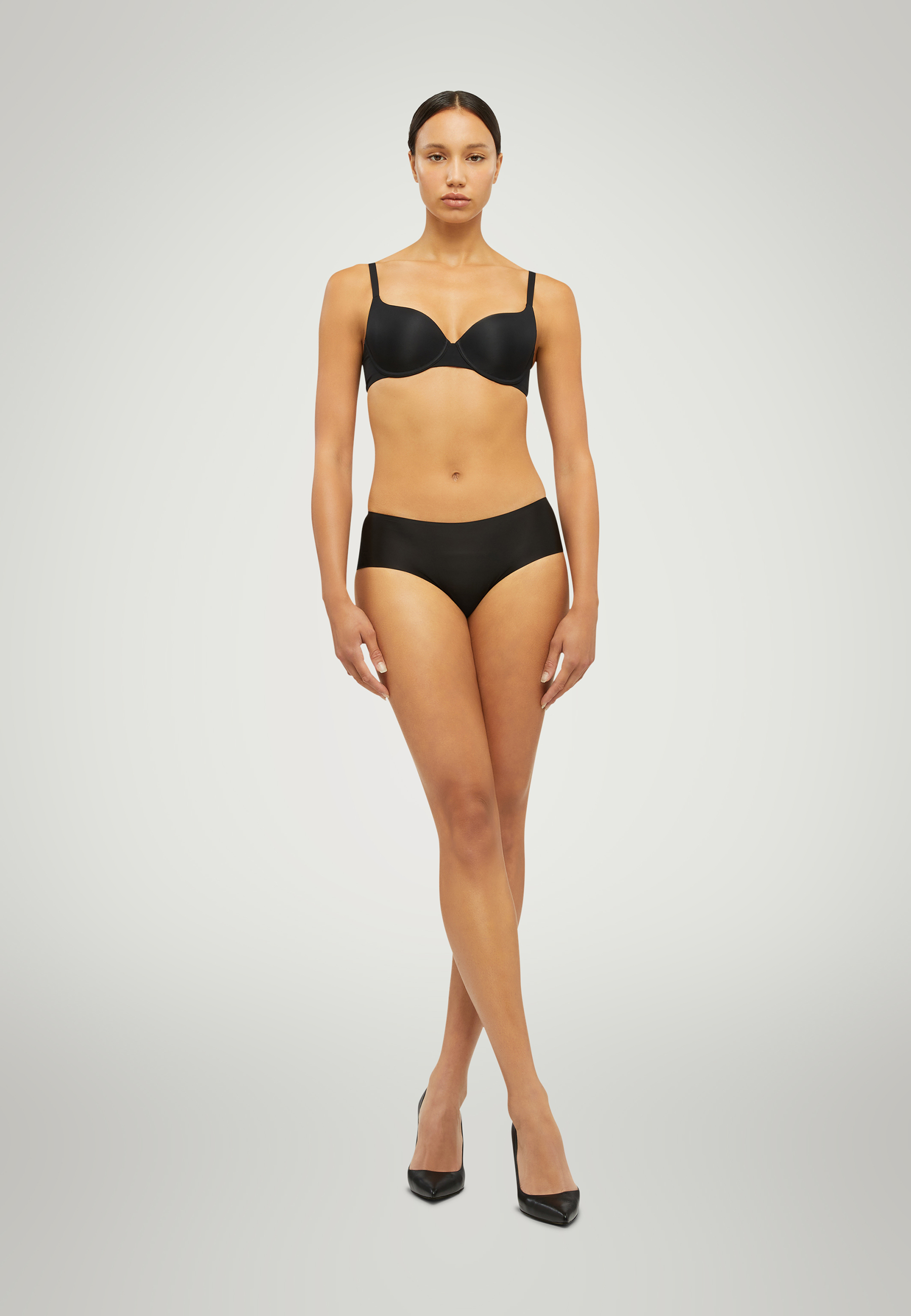 Бюстгальтер с плотной чашкой ПЬЮР