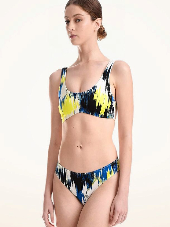 Плавки ЭССЕНШИАЛС